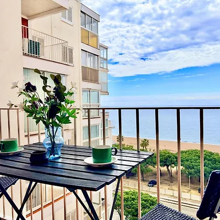 Mediterranean Escape - Sea Views Pool Apartment *